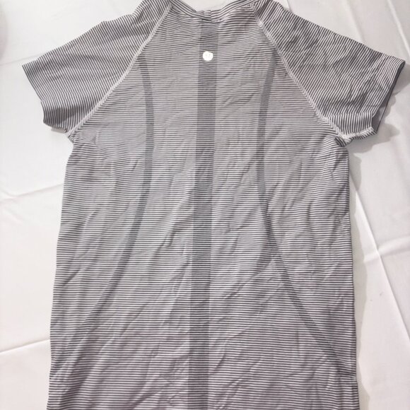 Lululemon Athletica Swiftly Tech SS 2.0 Women's Tetra Stripe Grey Shirt Size 6 - Picture 1 of 7